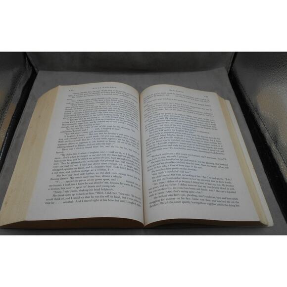 Outlander by Diana Gabaldon 2007  Paperback Good - Picture 8 of 9